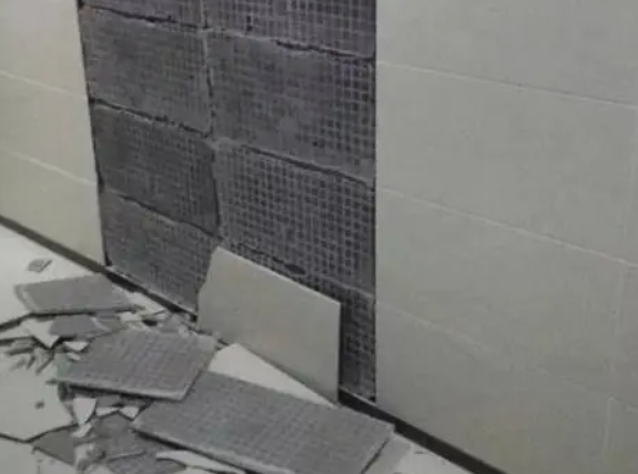 察哈尔右翼中瓷砖空鼓维修公司分享下察哈尔右翼中墙砖松动维修的知识